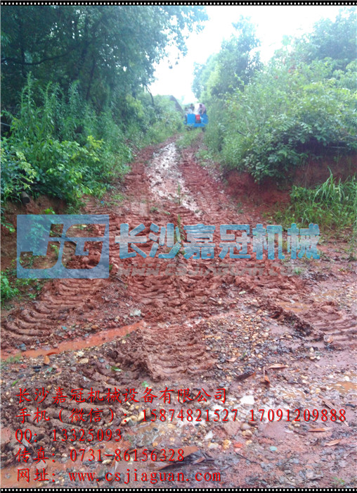 5履带运输车实地运输图片www.csjiaguan.com