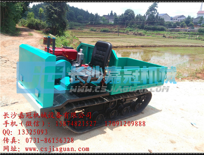 全地形小型履带运输车3