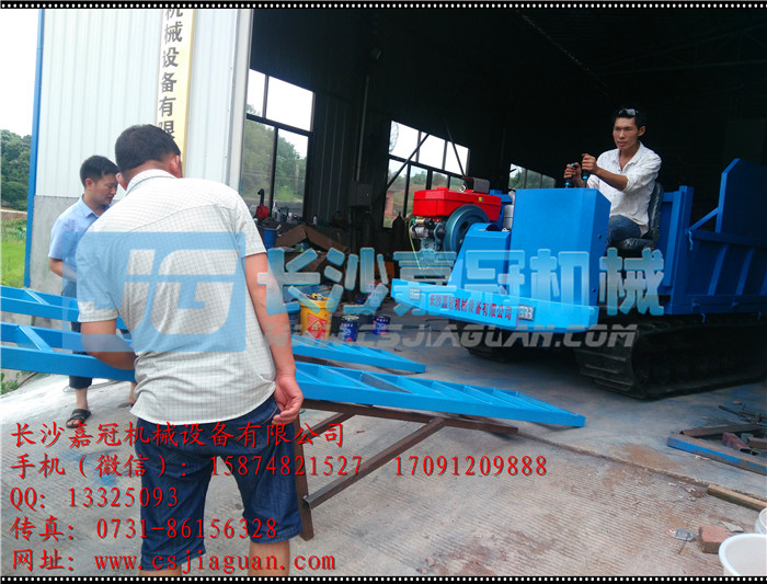 履带运输车装车图片2